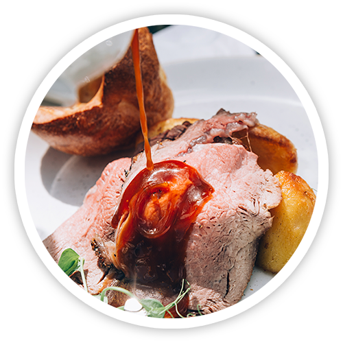 circle design with gravy poured over roast beef