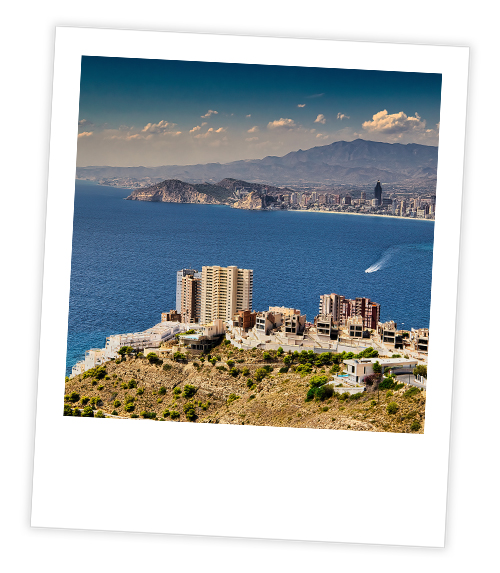 A Polaroid of Hotel Sol Pelicanos Ocas taken from a distance