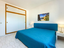 Janelas Do Mar Apartments