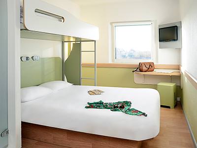 A fresh looking lime and white room