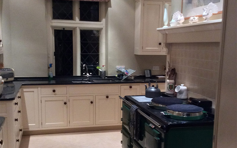 Well equipped kitchen with Aga 