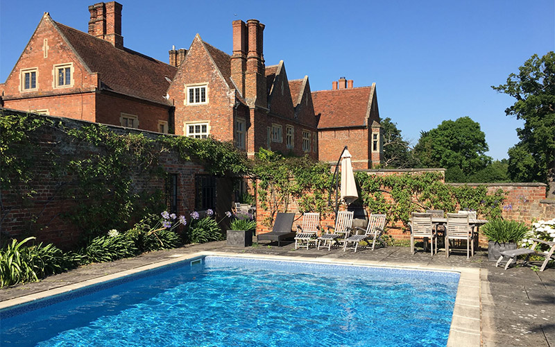 Seasonal outdoor pool 