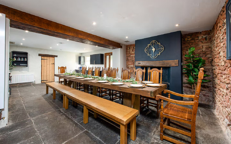 Get your friends around this table 