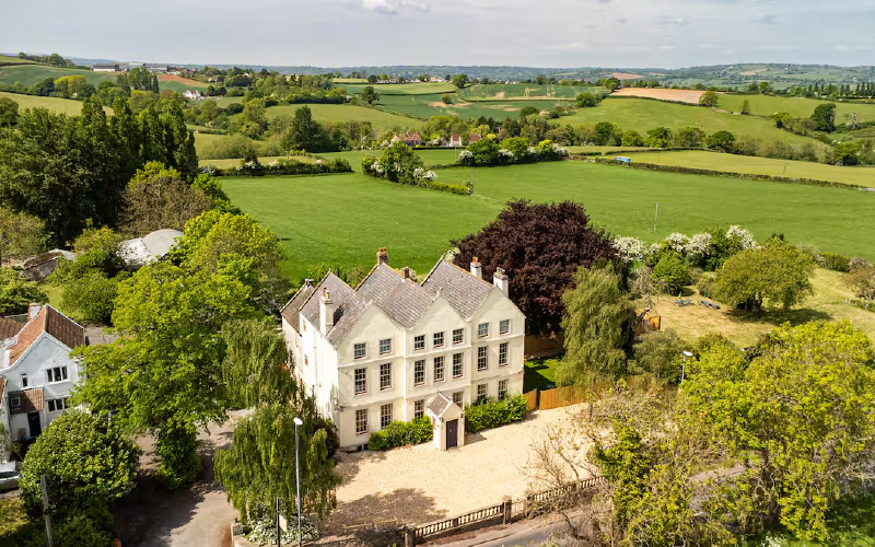 Here you are surrounded by stunning countryside 