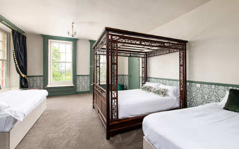 Sleep like a king in a king bed 