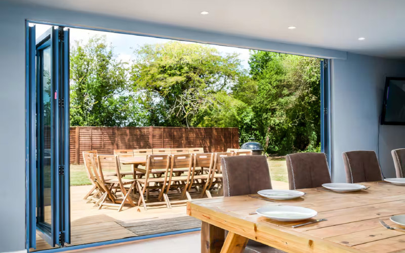 You could dine al fresco 