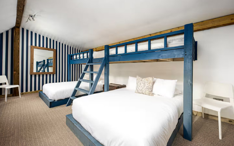 Rooms offer a mix of bunk beds, single beds and king beds 