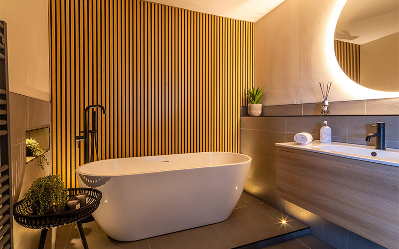 Freestanding bath 