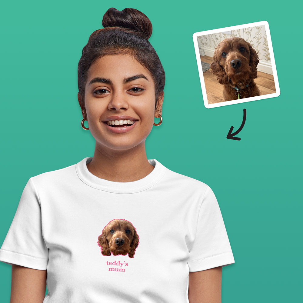 A white t shirt that can be customised with the face of a pet and up to two lines of custom text which has a dogs face on it with the words Teddy's Mum under it
