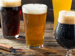 Four pints of craft beer to taste and test at Craft Beer Tasting with Stag Hen Spain in Valencia