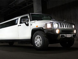 A white hummer limo to hire in Cologne
