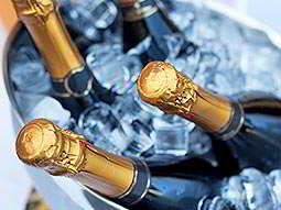 Marbella Super Package - Chilled Bottle of Bubbly