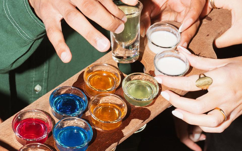 Get 6 cocktails and a 6 shot stick 