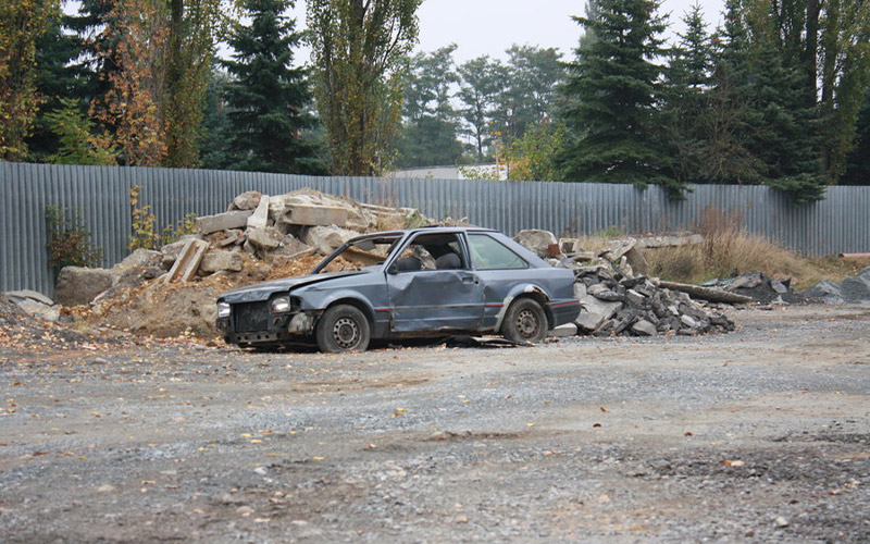 Get to absolutely annihilate a car 