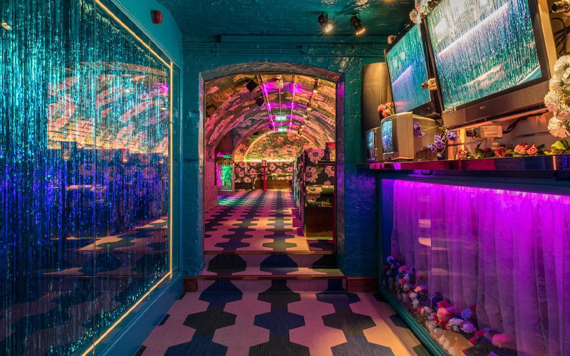 Step into a floral wonderland 