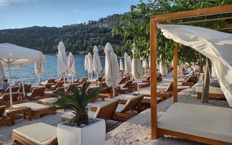 Get your own private cabana for 4–6 people