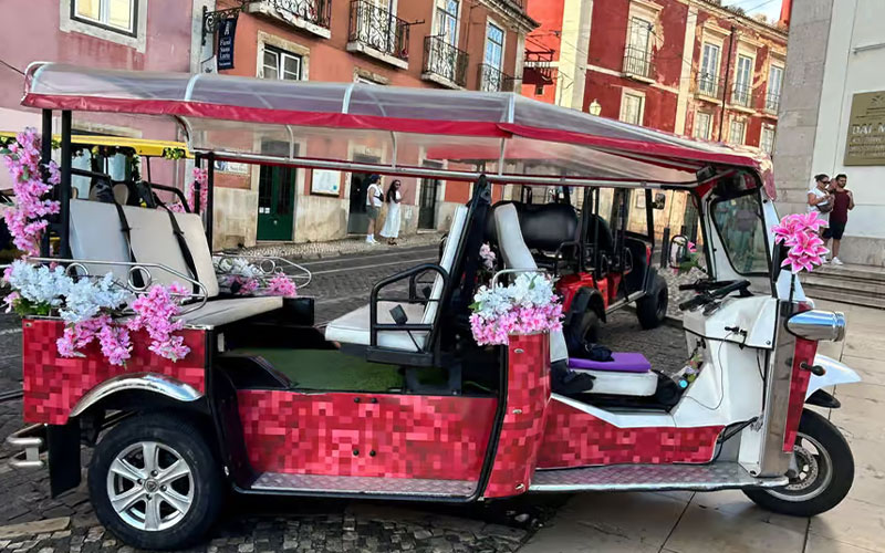 Each tuk tuk holds 6 guests