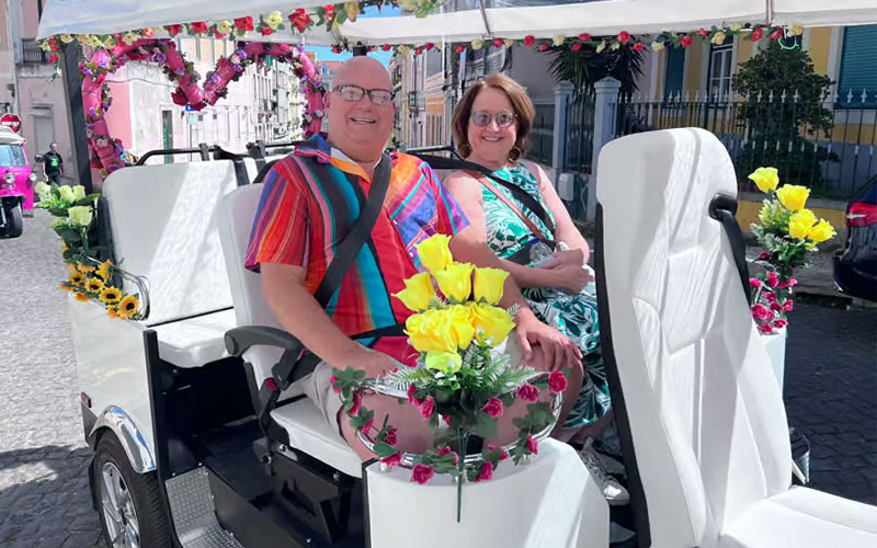 A cute way to see the city 