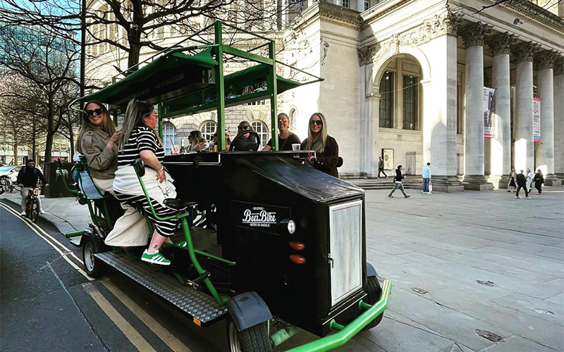 Pedal around the city 