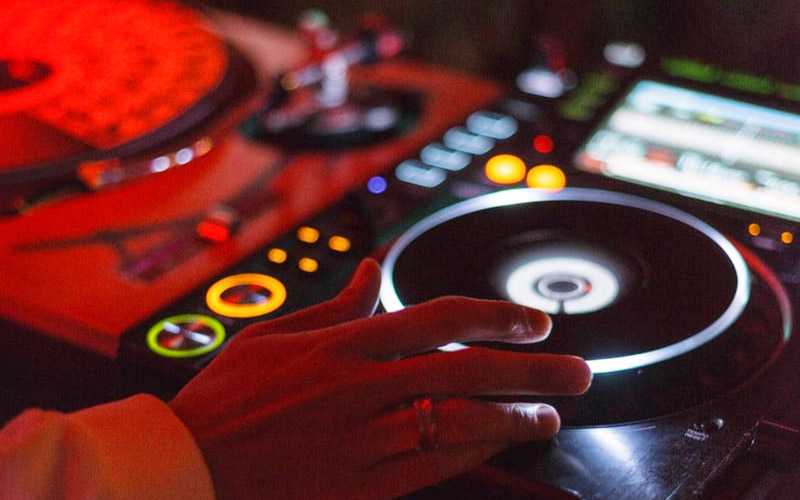 Expect DJ sets 