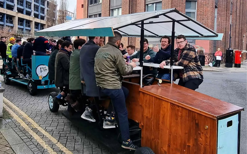 Explore the city for 1 hour 