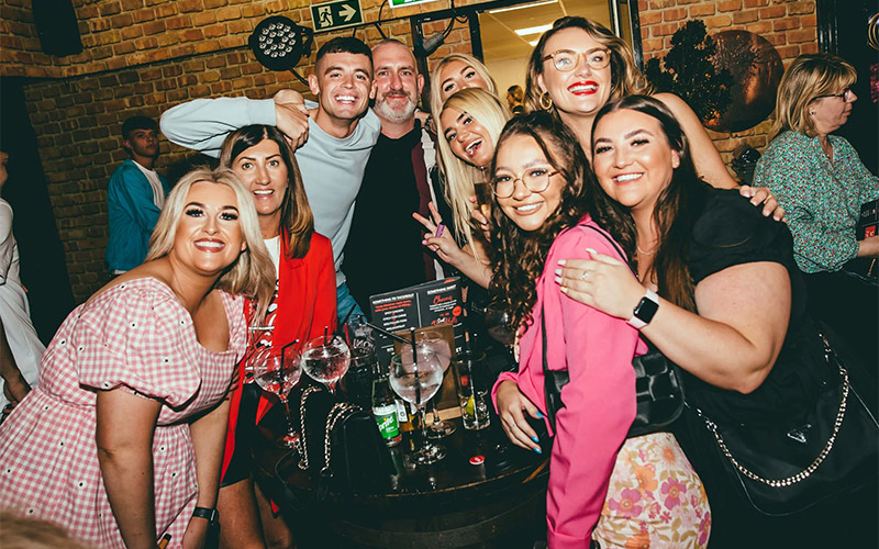 Get your reserved table for 3 hours 