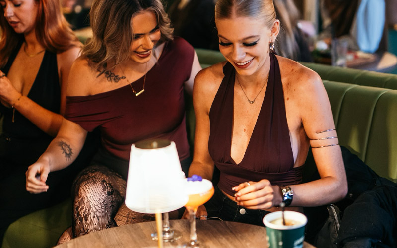 Get reserved tables for your group 