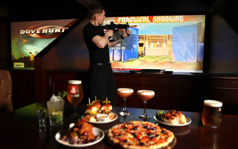 Get food and drinks ordered to your booth 