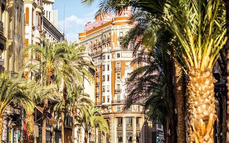 Set sail along Valencia’s stunning coastline 