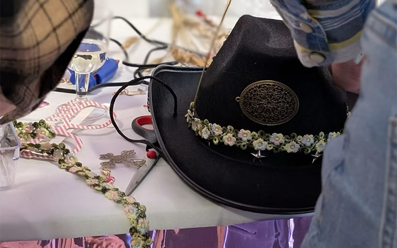 Your instructor will give you inspiration on how to personalise your hat 