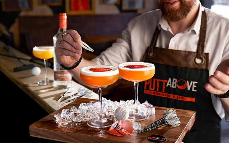 Enjoy bottomless drinks for 90 minutes 