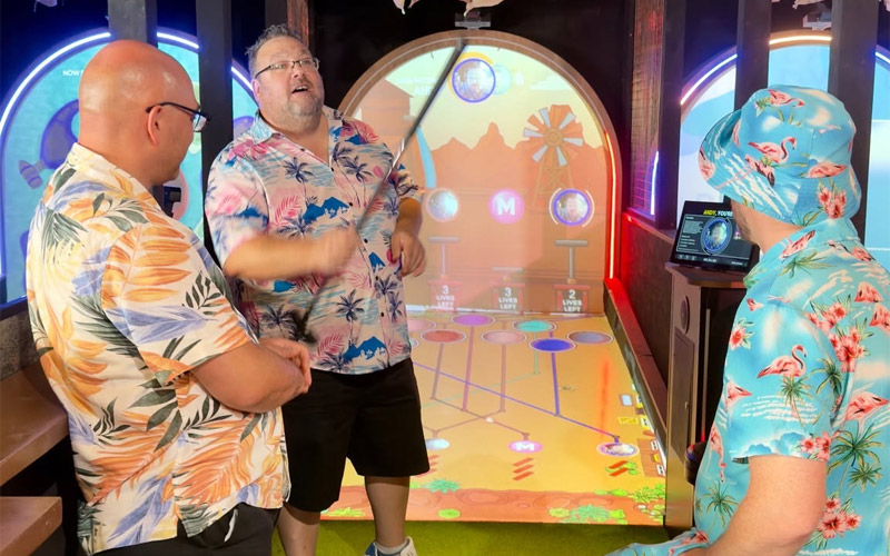 Enjoy 1 hour playing virtual golf 