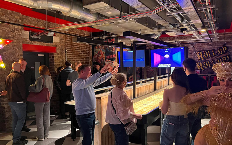 You can play shuffleboard here too 