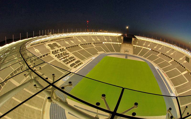 Seating around the pitch 