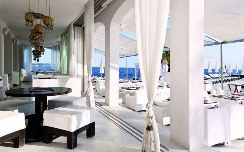 An open air bar and restaurant area in The Algarve