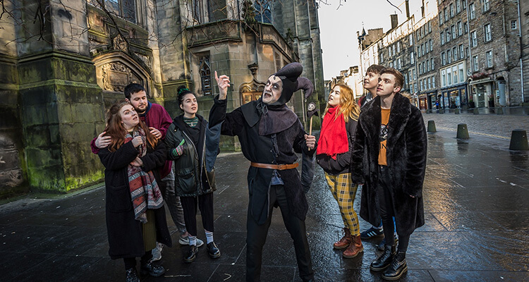 https://media.lastnightoffreedom.co.uk/i/Webpages/hen-guide/cultural-edinburgh-dungeons.jpg - Rank #7