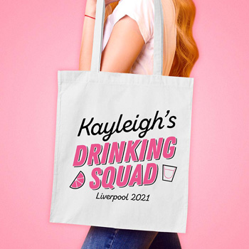 A model carrying a tote bag