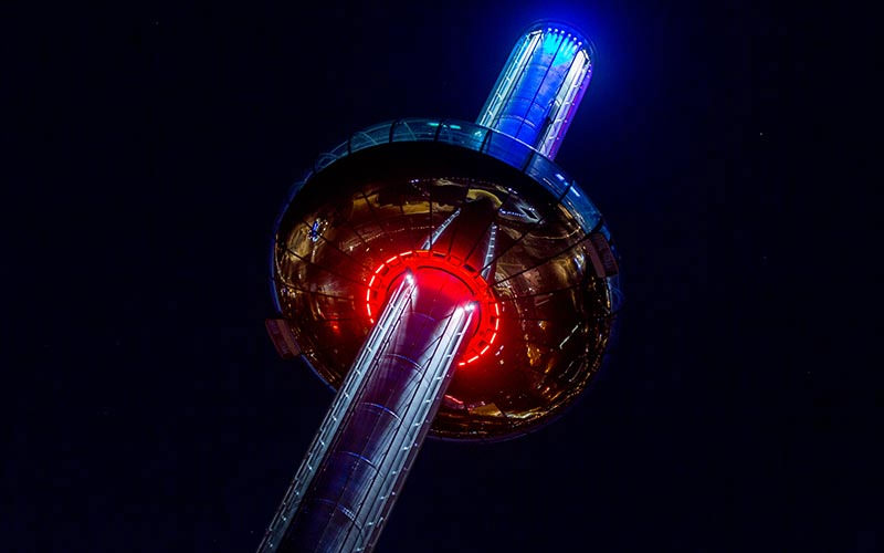 A Brighton landmark illuminated at night