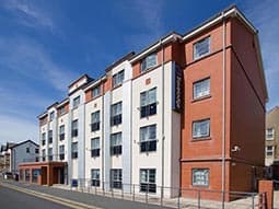 The exterior of Travelodge Blackpool South Promenade 
