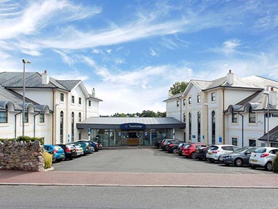 The exterior of the whitewashed building, Travelodge Torquay