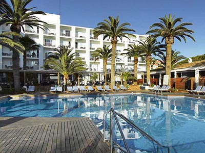 The exterior of Palladium Hotel Palmyra