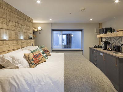 A guest room at One Broad Street