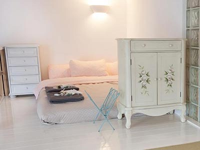 A guest bedroom at Warsaw Concierge Wilcza Gallery