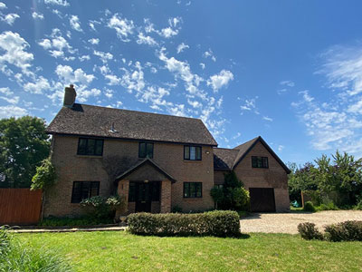 The grand outside of Fortis Villa