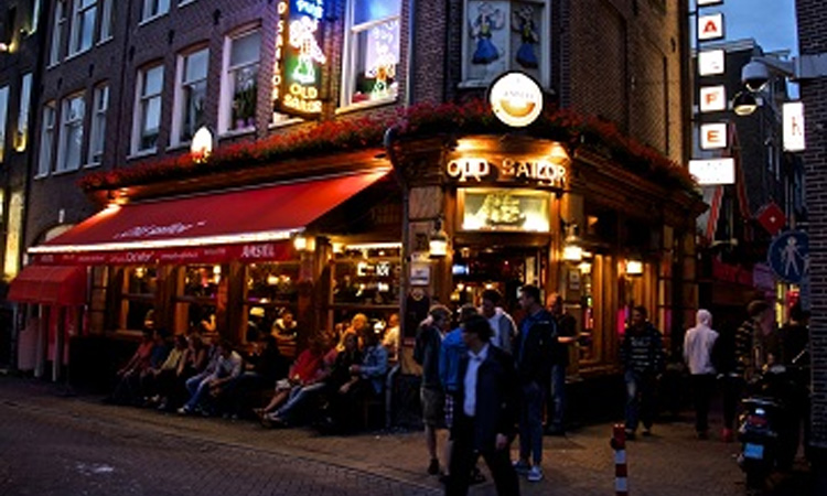 The exterior of the Old Sailor at night