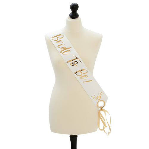 Bride to be sash on a mannequin