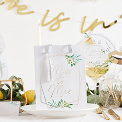 The front of the bag showing the tassle.